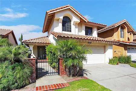 25 Via Zapador Rancho Santa Margarita, CA 92688
