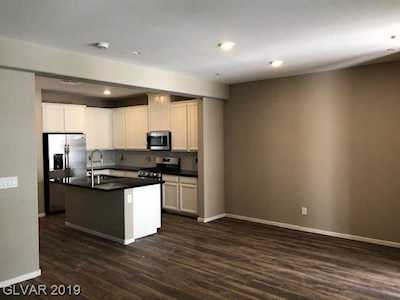 84 Lomita Heights Dr Las Vegas, NV 89138