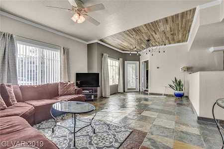 9303 Gilcrease Ave #1211 Las Vegas, NV 89149