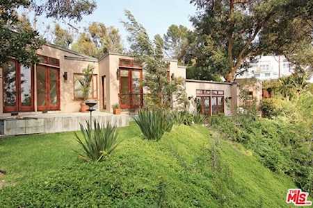 3193 Benedict Canyon Drive Beverly Hills, CA 90210