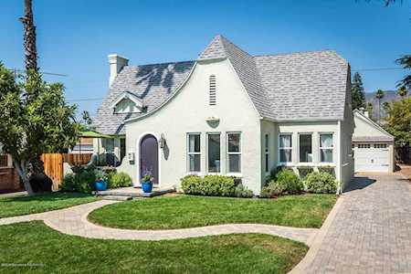 647 Burchett Street Glendale, CA 91202