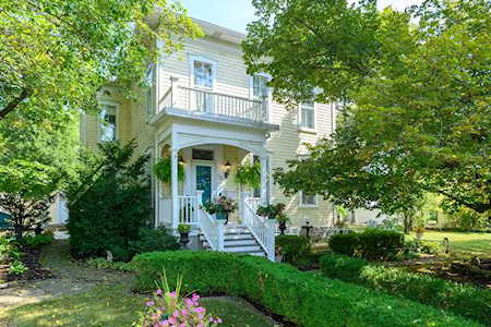 58 W Fountain Avenue Delaware, OH 43015
