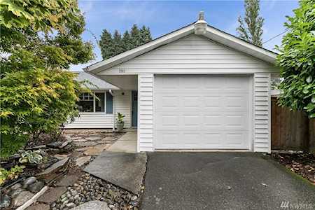 2262 Shelton Ave NE Renton, WA 98056
