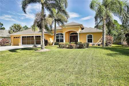 221 Broadmoor Lane Rotonda West, FL 33947