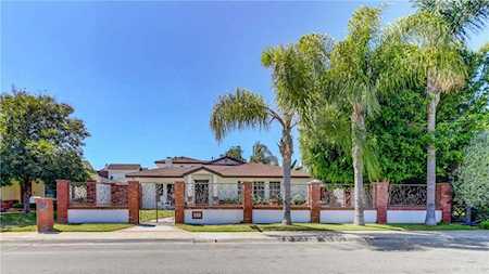423 Magnolia Street Costa Mesa, CA 92627
