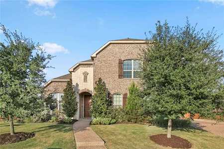 2820 Darlinghurst Road Trophy Club, TX 76262