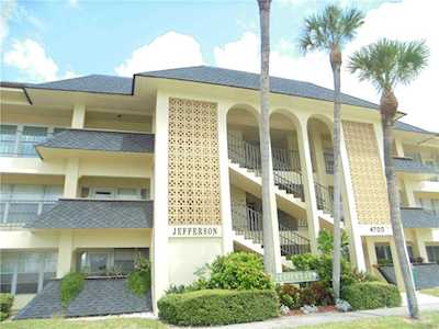 4700 Cove Circle #205 St Petersburg, FL 33708