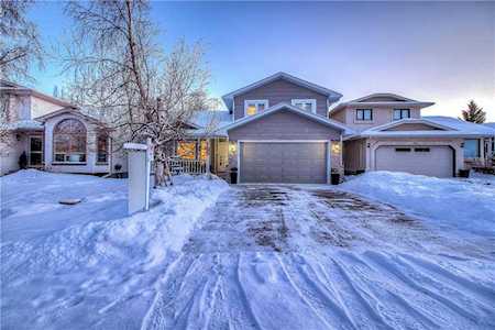 36 Sunvista Place SE Calgary, AB T2X 2T4