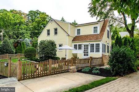 1547 Ivanhoe St Arlington, VA 22205