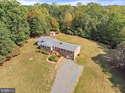 7745 Mourningdove Ln Warrenton, VA 20187