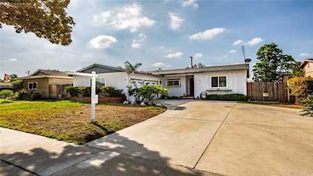 1530 E Brookdale Place Fullerton, CA 92831