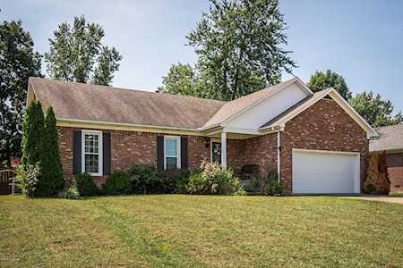 321 Shady Brook Ln Louisville, KY 40229