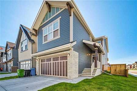 252 Masters Crescent SE Calgary, AB T3M 1M6