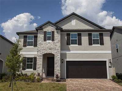10067 Hampshire Oaks Drive Orlando, FL 32825
