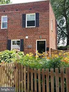 2903 Mosby St Alexandria, VA 22305