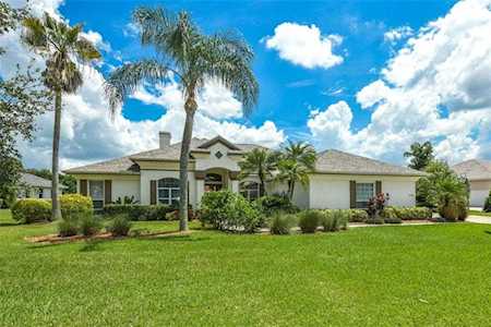 9968 Cherry Hills Avenue Circle Bradenton, FL 34202