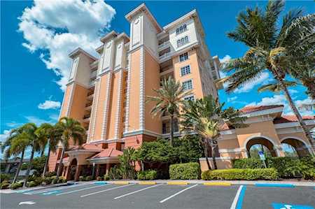 147 E Tampa Avenue #202 Venice, FL 34285