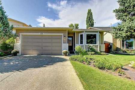 60 Sunhaven Close SE Calgary, AB T2X 2X5