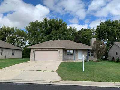 512 Grey Fox Run Watertown, WI 53094