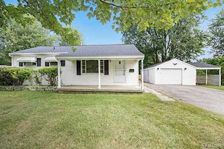 5531 Belsay Rd Grand Blanc Twp, MI 48439