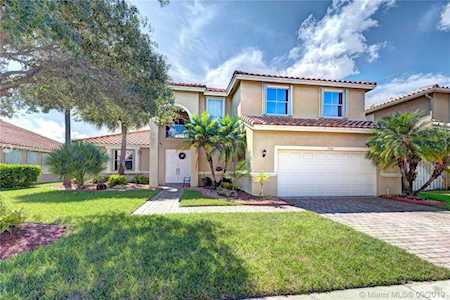 1520 SW 191st Ave Pembroke Pines, FL 33029