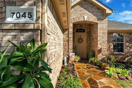7045 Welshman Drive Fort Worth, TX 76137