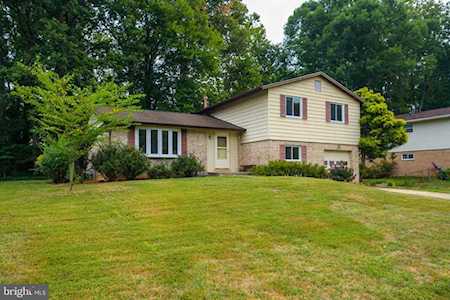 5313 Gainsborough Dr Fairfax, VA 22032