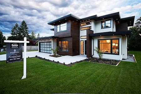 4769 Pheasant Place North Vancouver, BC V7R 4G4