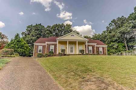 8865 N Aylesbury Pl Memphis, TN 38016