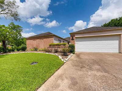 4027 Heathersage Dr Houston, TX 77084