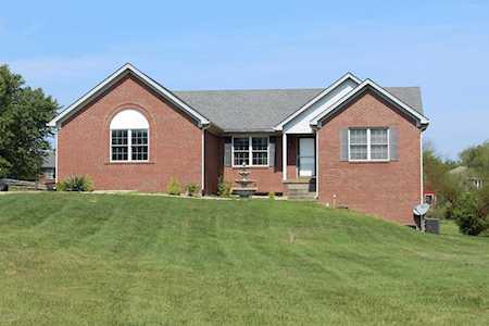 5707 Clover Dr Crestwood, KY 40014