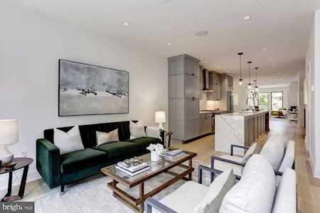 922 6th St NE #1 Washington, DC 20002