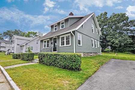 21 Hunnewell Road Worcester, MA 01606