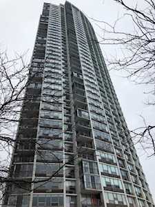 6101 N Sheridan Rd #26C Chicago, IL 60660