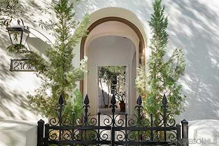 8106 Santaluz Village Green N San Diego, CA 92127