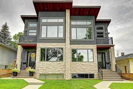 2807 35 Street SW Calgary, AB T3E 2Y4