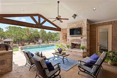 2065 Flint Rock Loop Driftwood, TX 78619