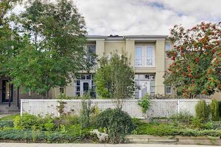 2431 29 Street SW #2 Calgary, AB T3K 2K3