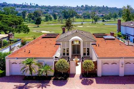 7365 Almaden Ln Carlsbad, CA 92009