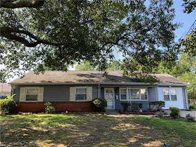 5761 Pontiac Rd Virginia Beach, VA 23462