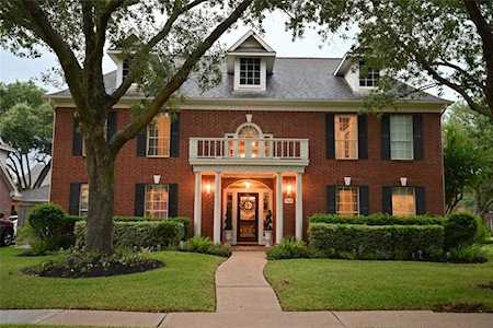 7419 Summer Trail Dr Sugar Land, TX 77479