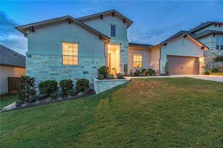 136 Brins Way Dripping Springs, TX 78620