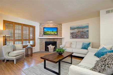 2320 La Costa Ave Carlsbad, CA 92009