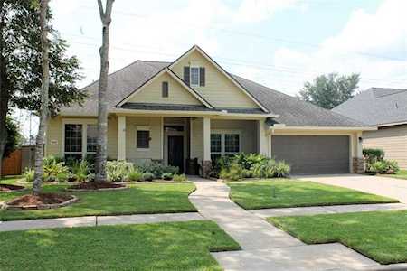 8322 Twining Trail Ln Sugar Land, TX 77479
