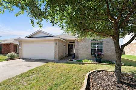 1006 Flanagan Dr Leander, TX 78641