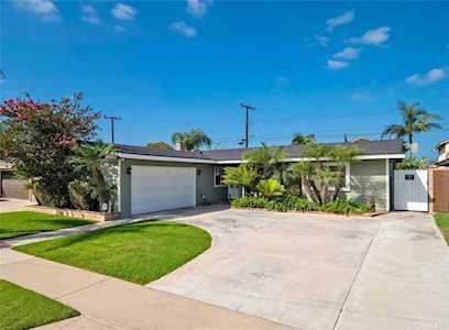 19691 Constellation Lane Huntington Beach, CA 92646