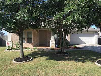 217 Hyltin St Hutto, TX 78634