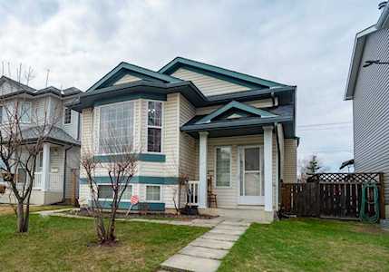 33 Martin Crossing Crescent NE Calgary, AB T3J 4M5