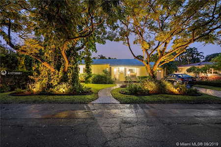 11330 NE 8th Ct Biscayne Park, FL 33161