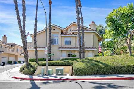 25195 Via Terracina Laguna Niguel, CA 92677